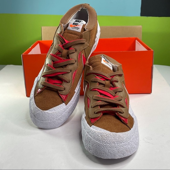 Nike Blazer Low Sacai Mens Size 11.5 British Tan & University Red Sneakers - Picture 2 of 9